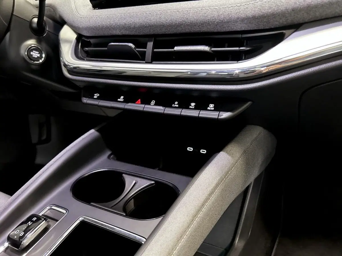 Skoda Enyaq usata a Piacenza (13)