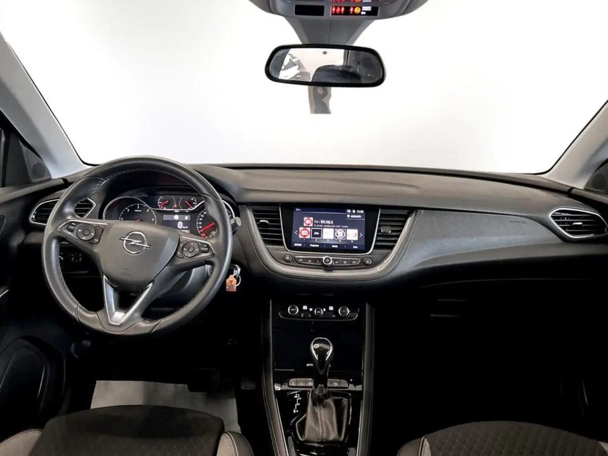 Opel Grandland X usata a Piacenza (8)