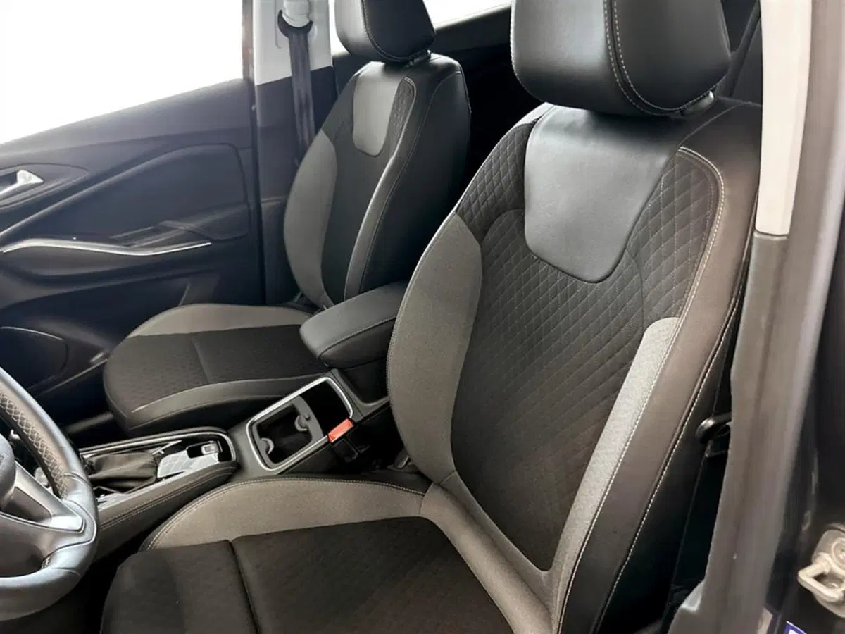 Opel Grandland X usata a Piacenza (9)