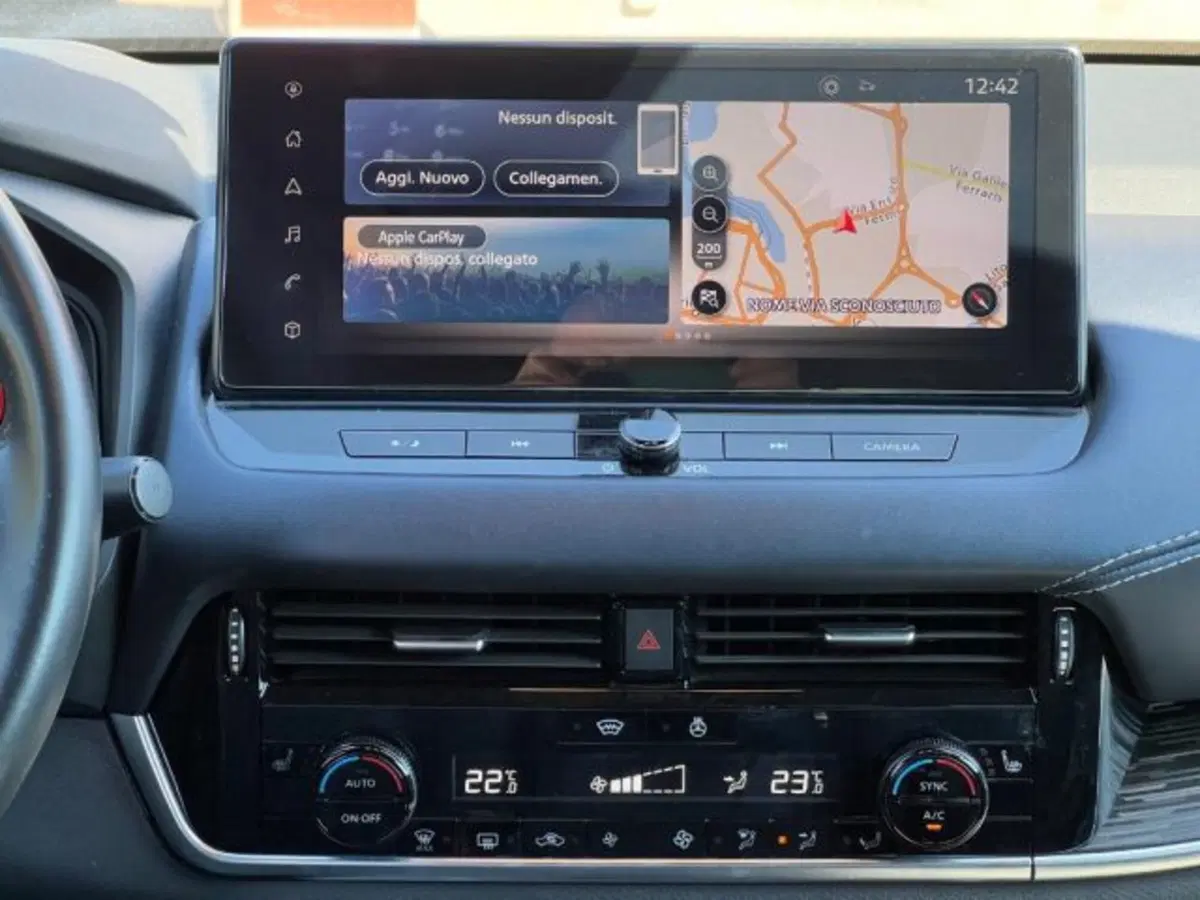 Nissan Qashqai usata a Taranto (16)