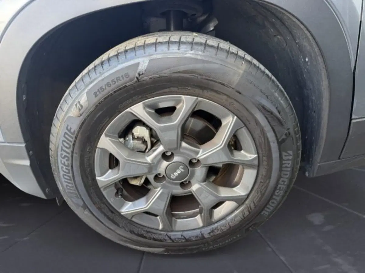 Jeep Avenger usata a Udine (14)