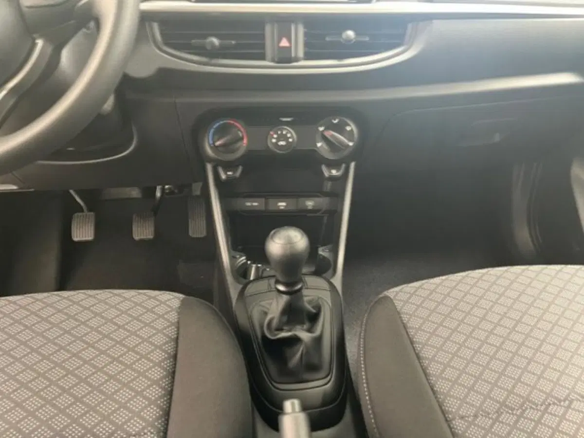 Kia Picanto nuova a Udine (11)