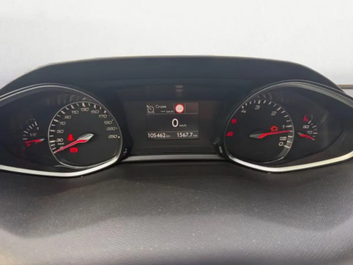 Peugeot 308 SW usata a Udine (12)