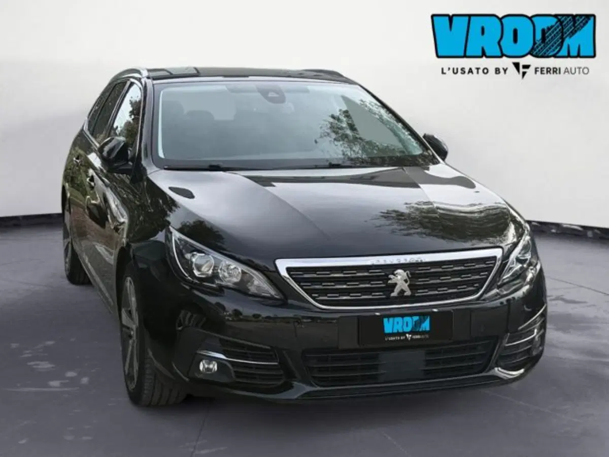 Peugeot 308 SW usata a Udine (4)