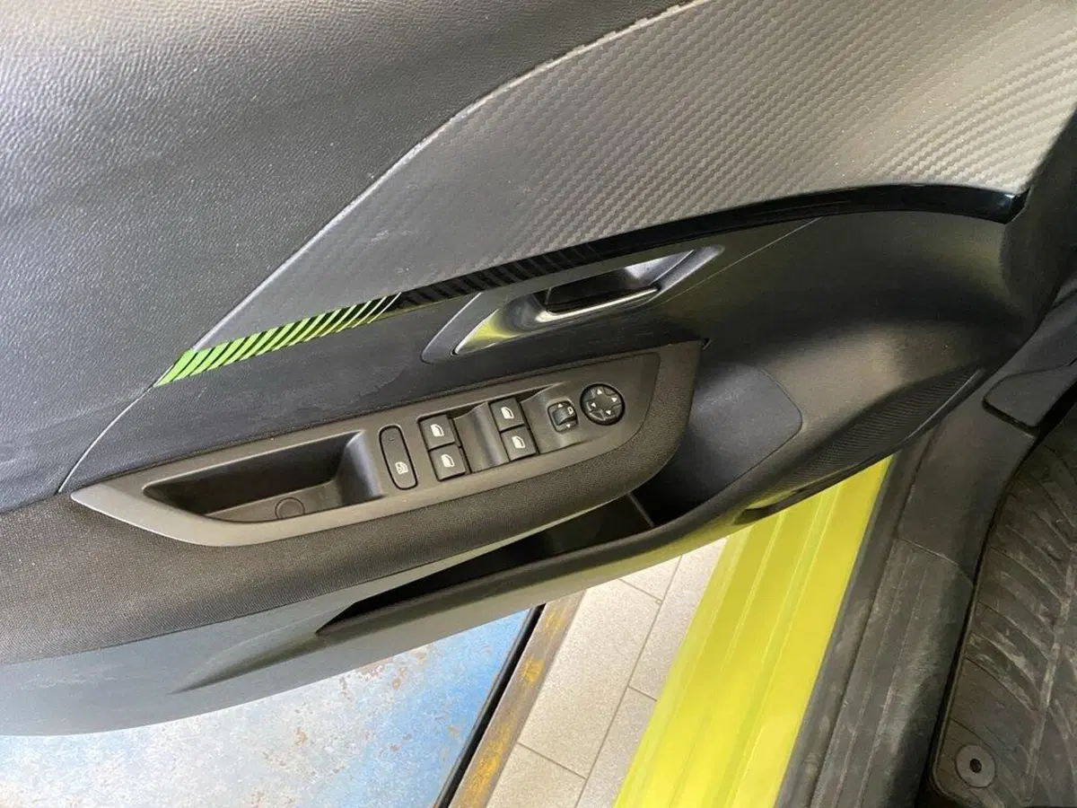 Peugeot 208 usata a Torino (14)