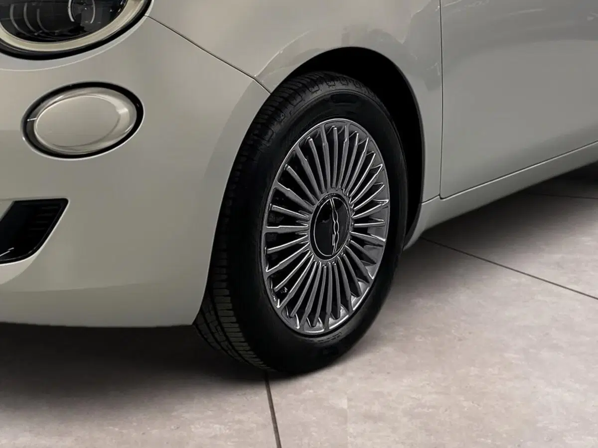 Fiat 500 nuova a Torino (15)