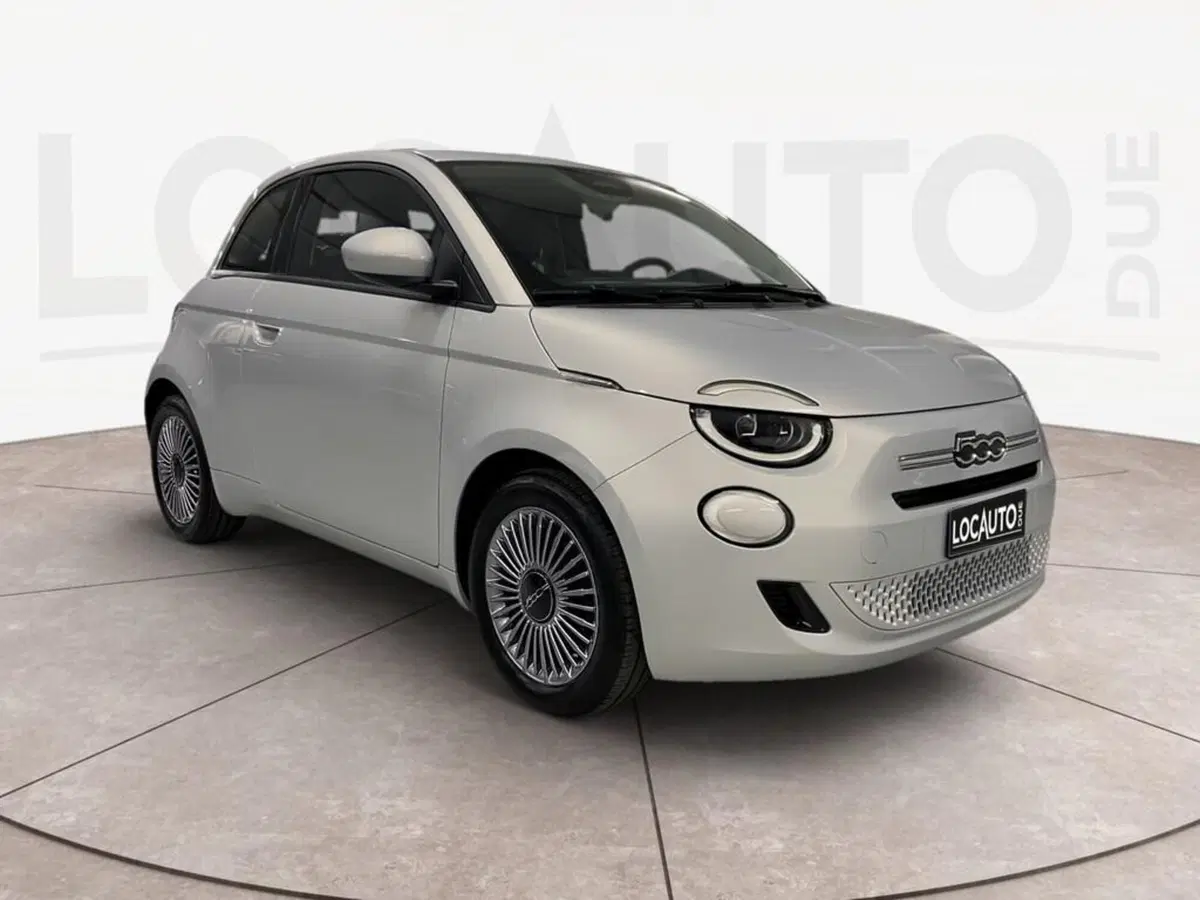 Fiat 500 nuova a Torino (3)