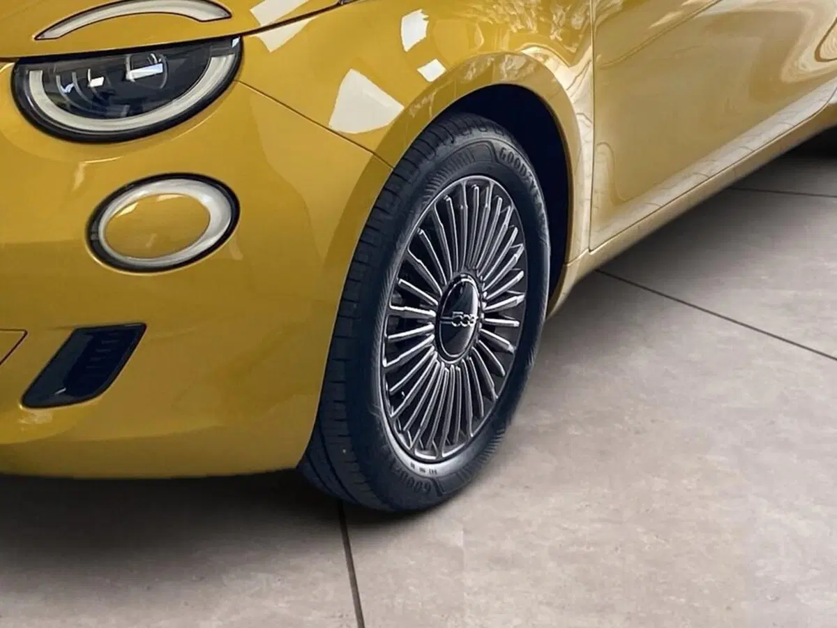 Fiat 500 nuova a Torino (15)