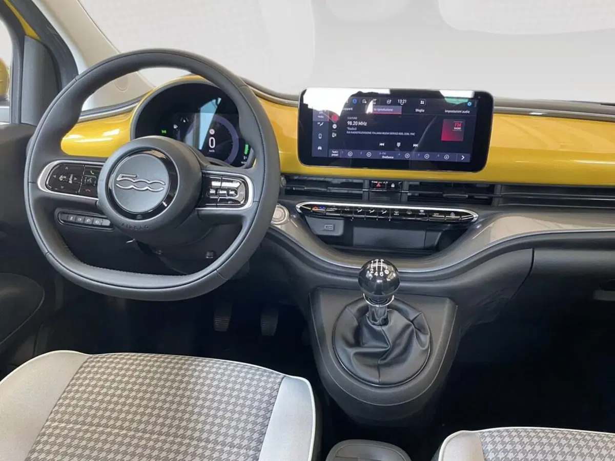 Fiat 500 nuova a Torino (6)