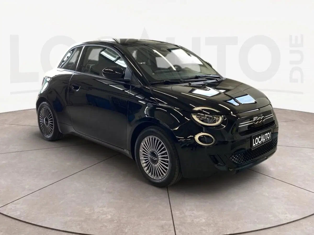 Fiat 500 nuova a Torino (3)