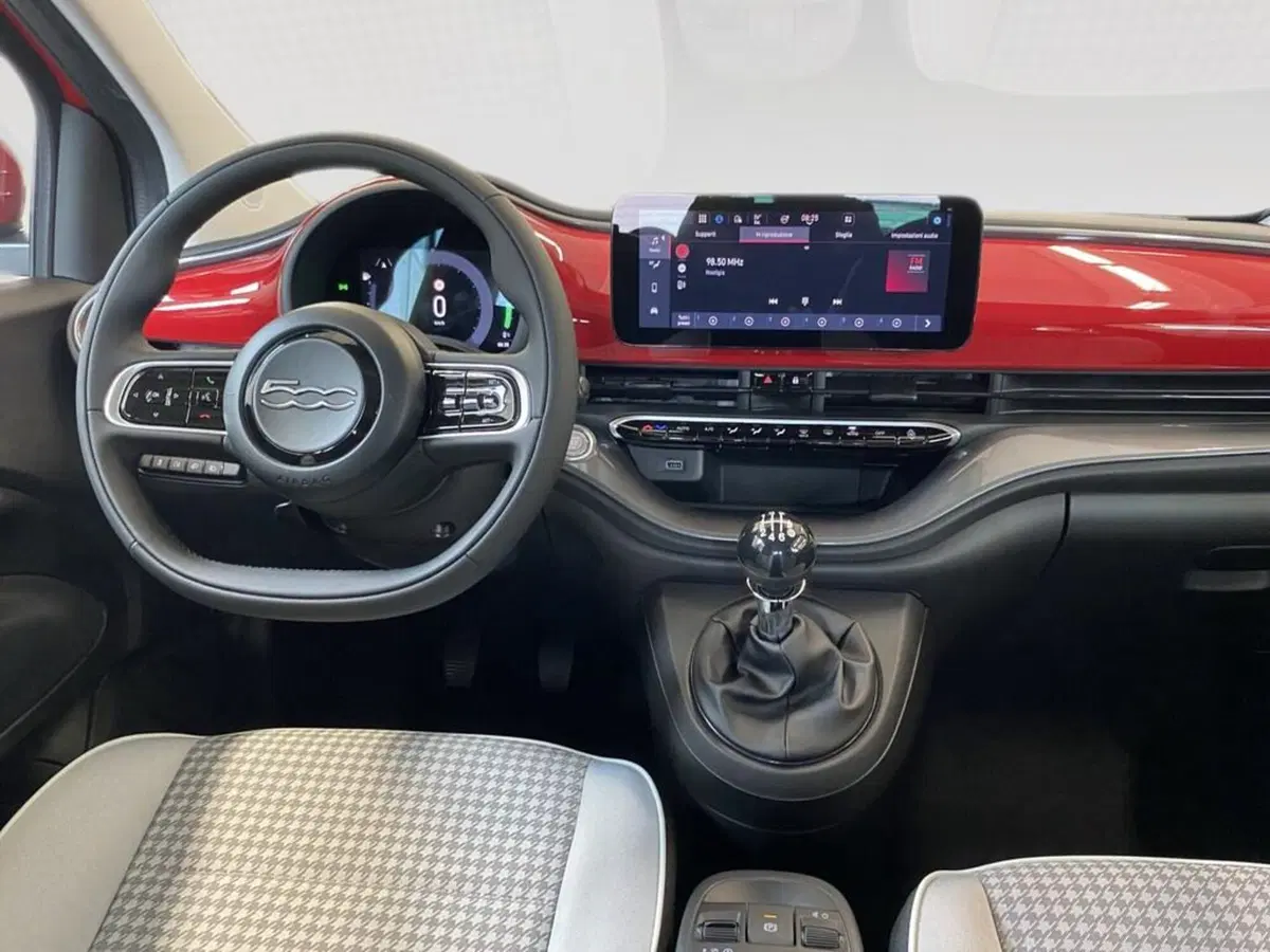 Fiat 500 nuova a Torino (6)