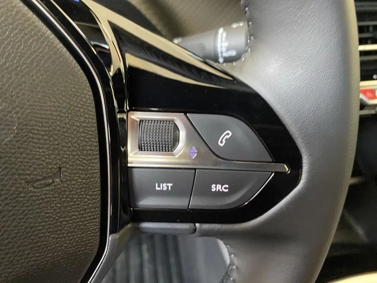 Peugeot 2008 nuova a Torino (13)
