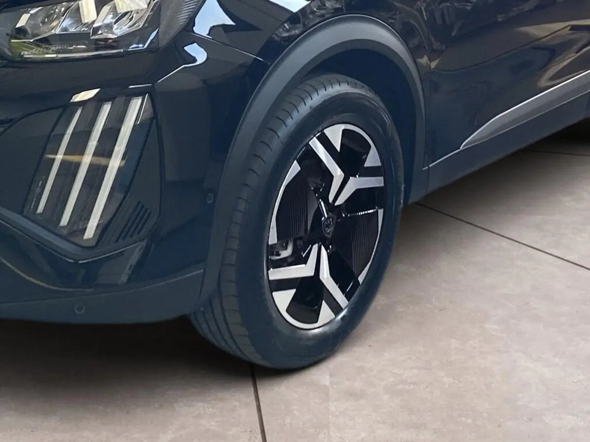 Peugeot 2008 nuova a Torino (15)