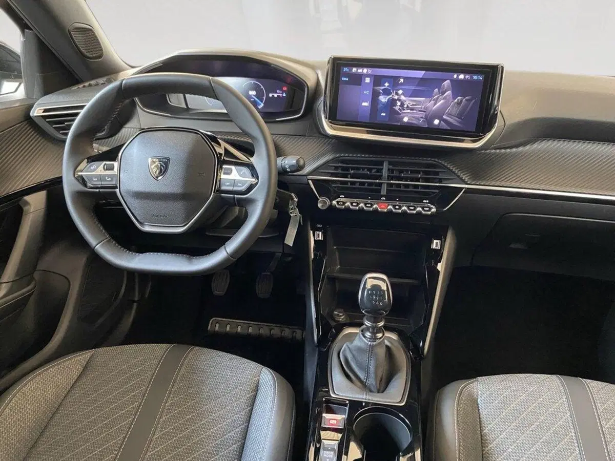 Peugeot 2008 nuova a Torino (6)