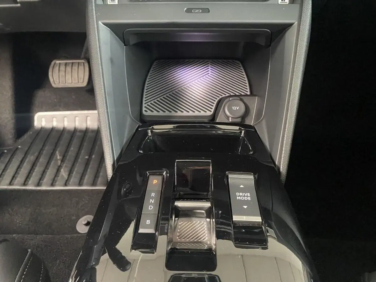 Citroen E-C4 nuova a Torino (12)