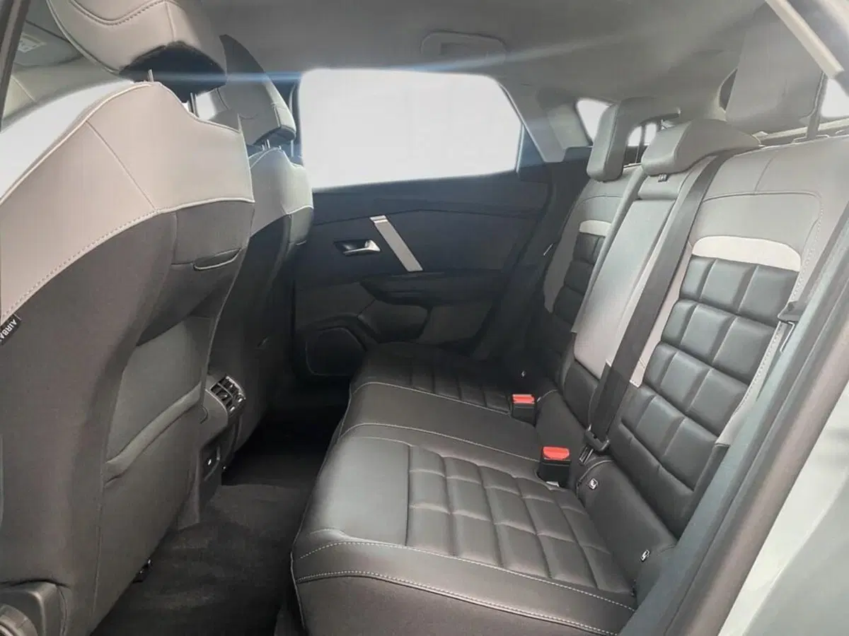 Citroen E-C4 nuova a Torino (8)