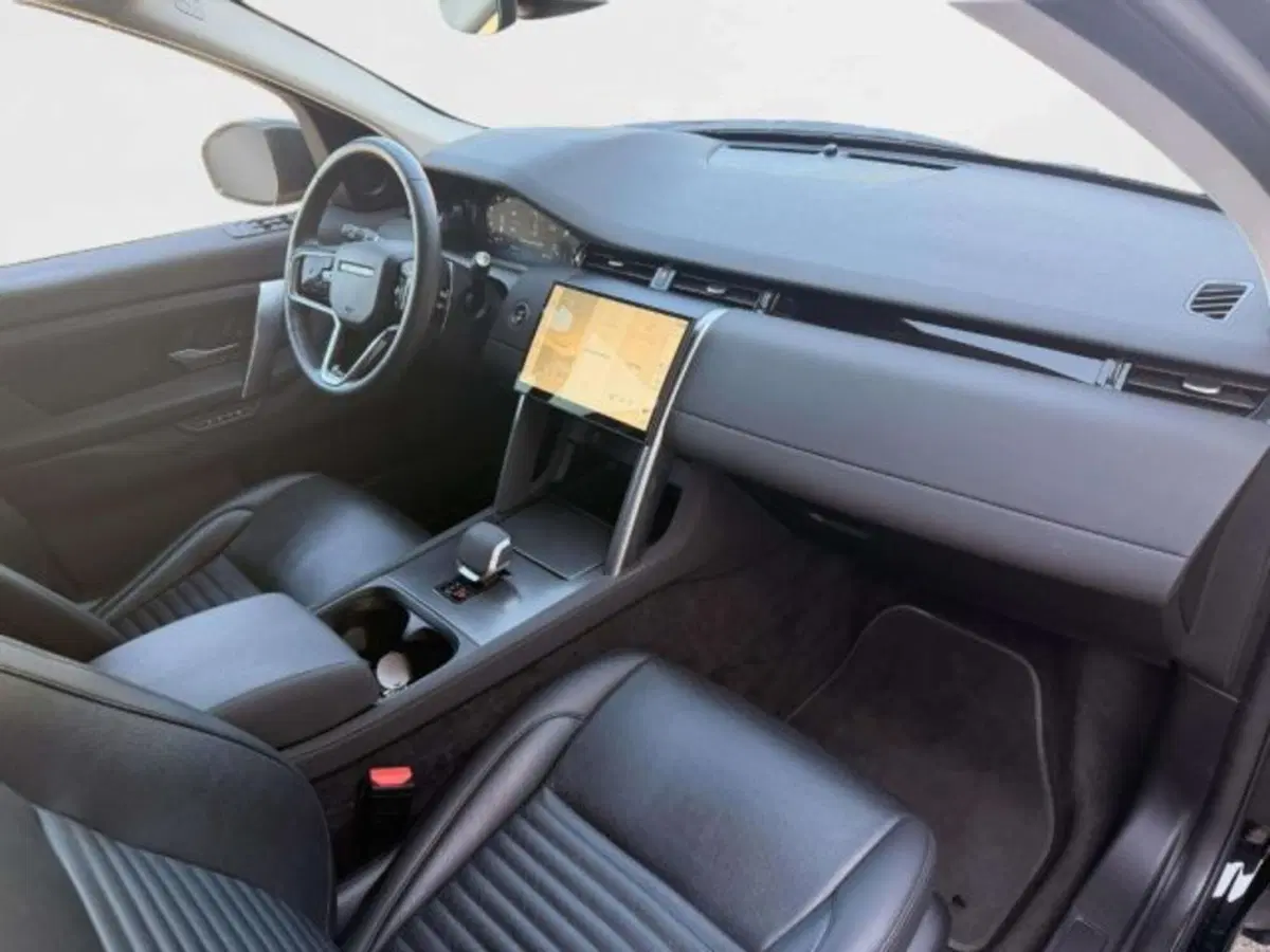 Land Rover Discovery Sport usata a Siena (10)