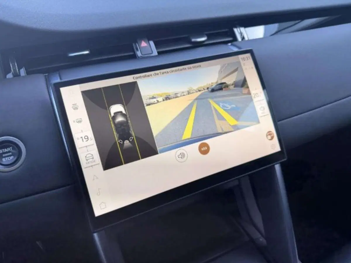 Land Rover Discovery Sport usata a Siena (13)