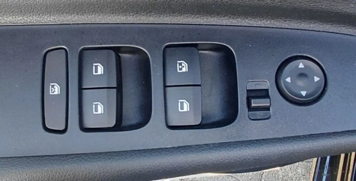 Hyundai i20 usata a Cosenza (8)
