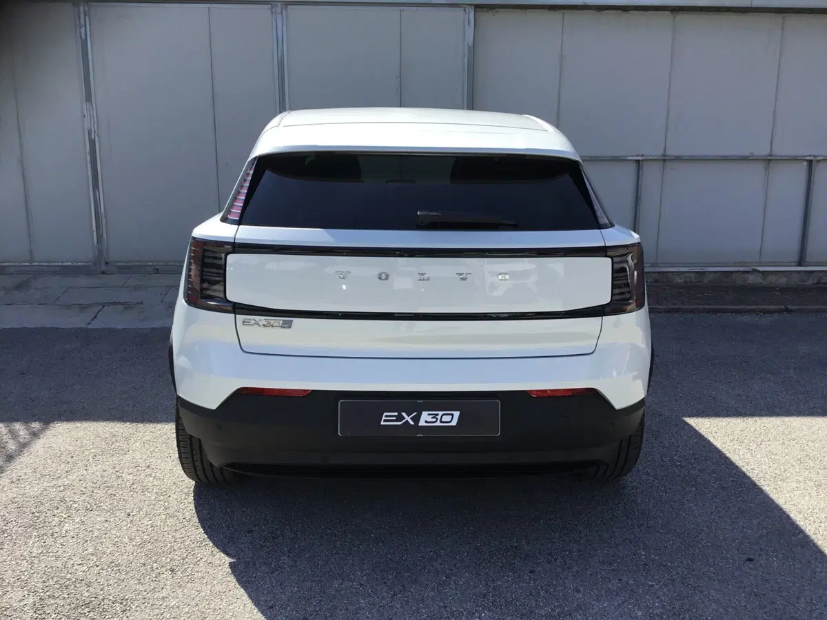 VOLVO Veicoli Commerciali EX30 nuova a Napoli (4)