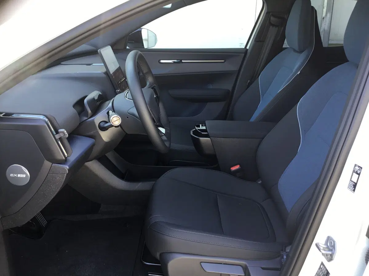 VOLVO Veicoli Commerciali EX30 nuova a Napoli (9)
