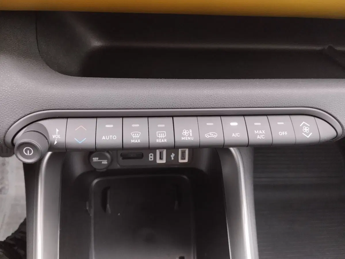 Jeep Avenger usata a Asti (18)