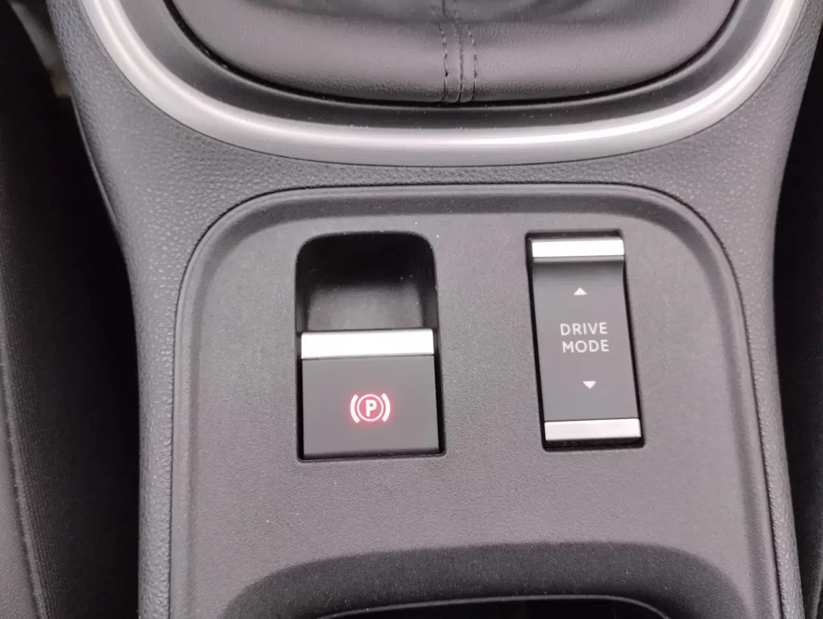 Jeep Avenger usata a Asti (20)