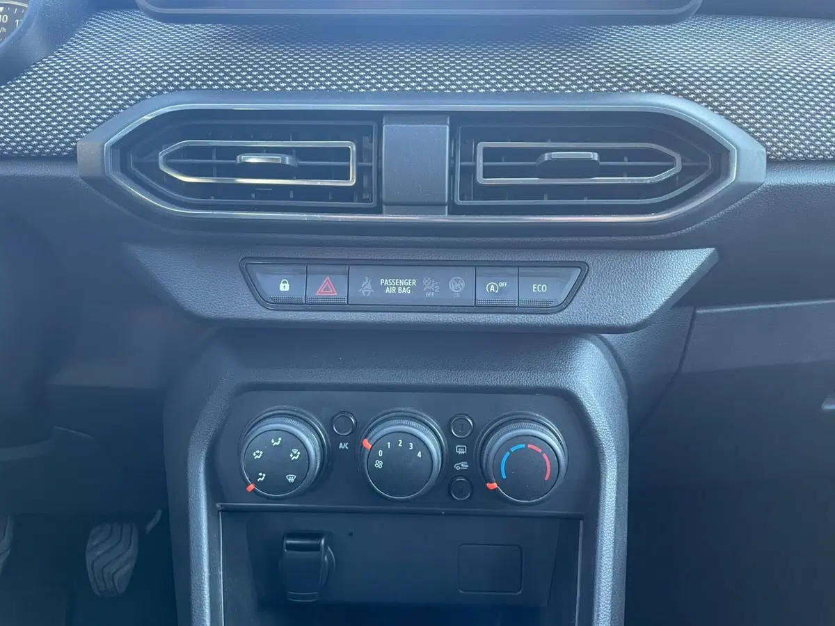 Dacia Sandero usata a Messina (18)