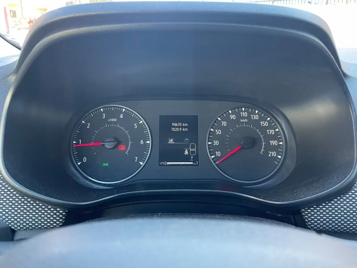 Dacia Sandero usata a Messina (19)