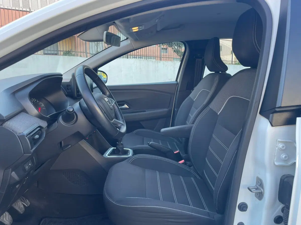 Dacia Sandero usata a Messina (9)