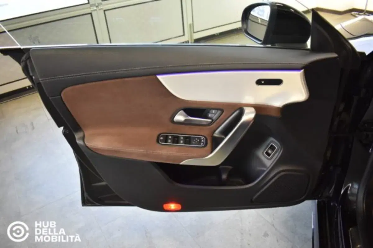Mercedes-Benz CLA Shooting Brake usata a Perugia (7)