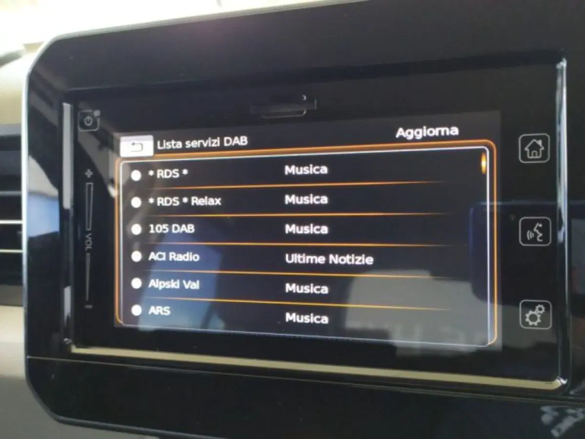 Suzuki Ignis usata a Trieste (12)