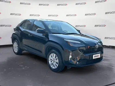 Toyota Yaris Cross 1.5 Hybrid 5p. E-CVT Active del 2022 usata a Verona