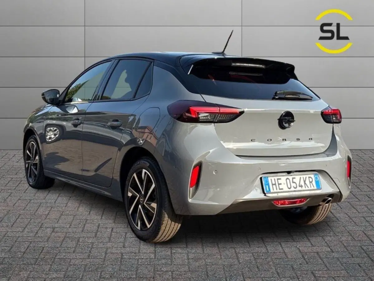 Opel Corsa nuova a Lecco (4)