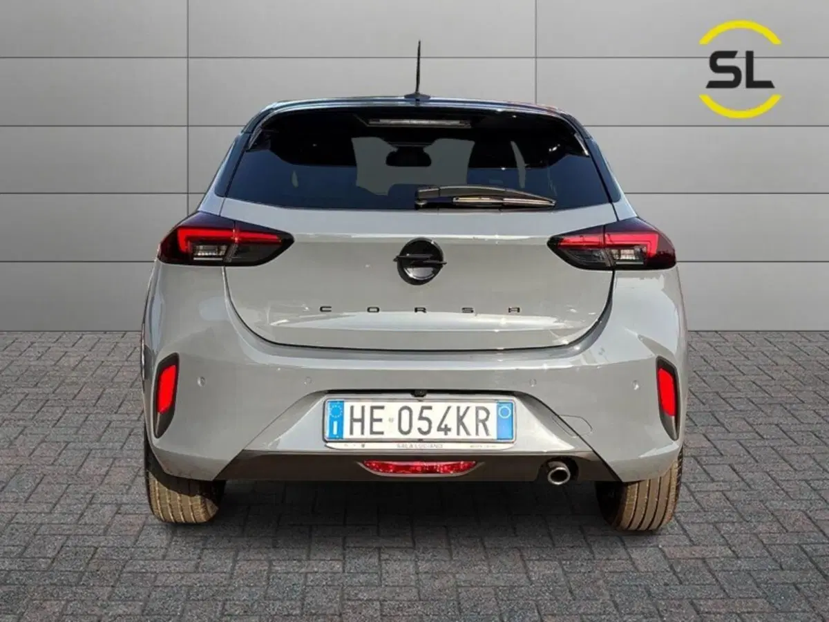 Opel Corsa nuova a Lecco (5)