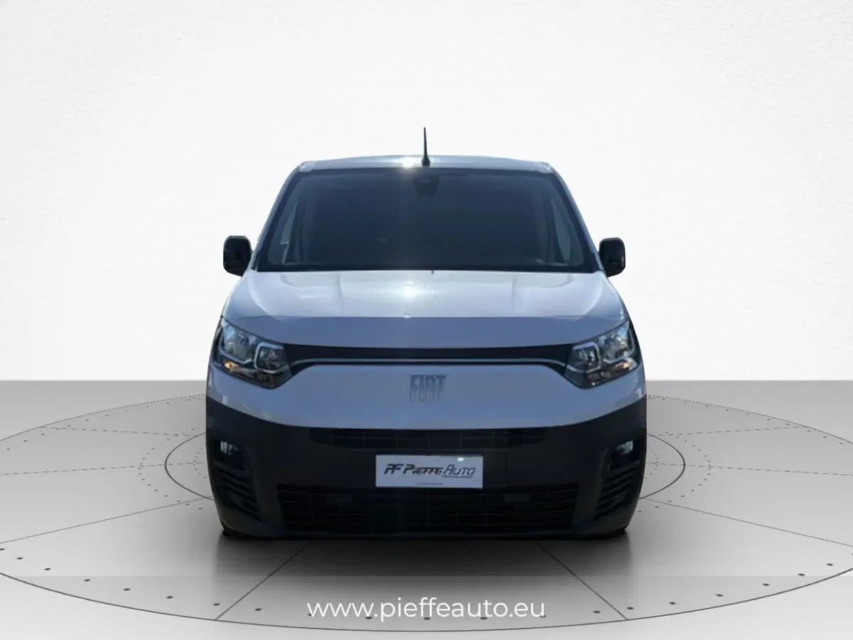 Fiat e-Doblò Furgone usata a Macerata (5)