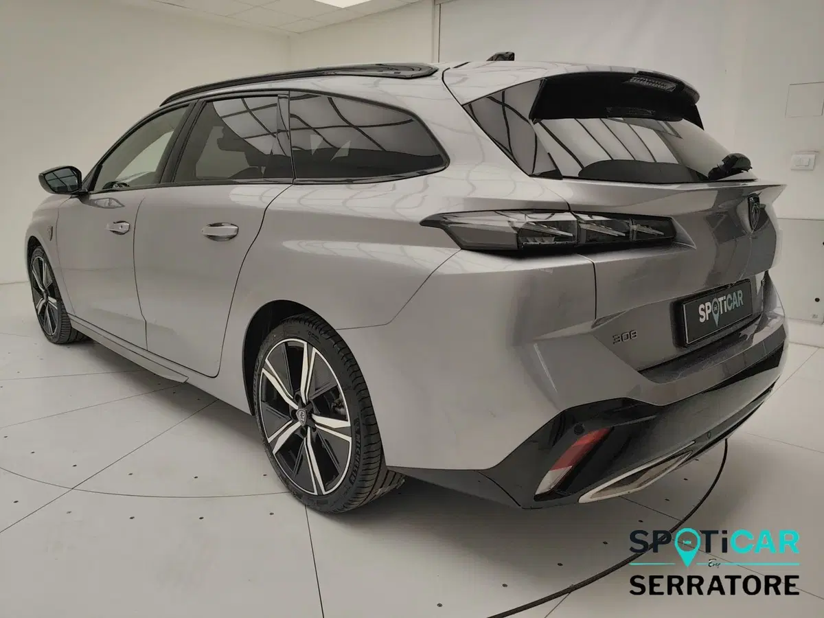 Peugeot 308 SW usata a Como (4)