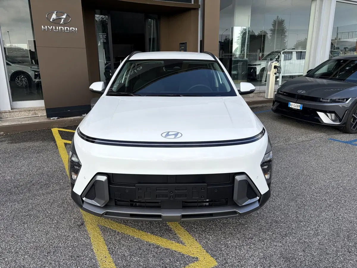Hyundai Kona nuova a Vercelli (7)