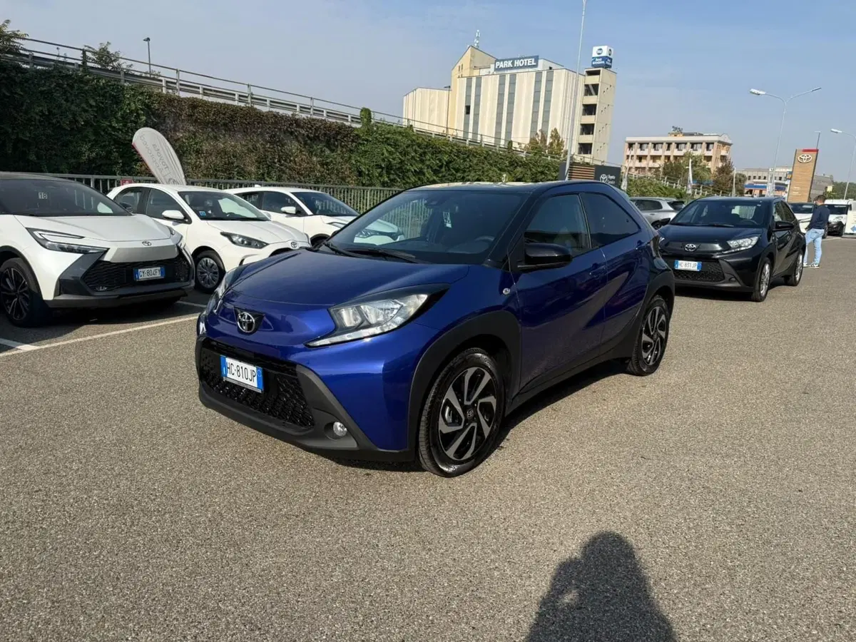 Toyota Aygo X nuova a Piacenza