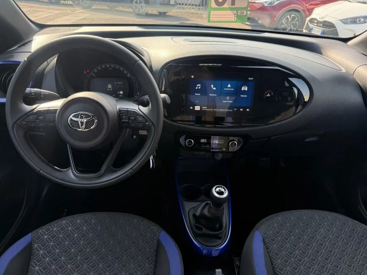 Toyota Aygo X nuova a Piacenza (10)