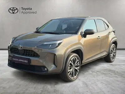 Toyota Yaris Cross 1.5h GR Sport Black Sky fwd 116cv e-cvt del 2022 usata a Osnago