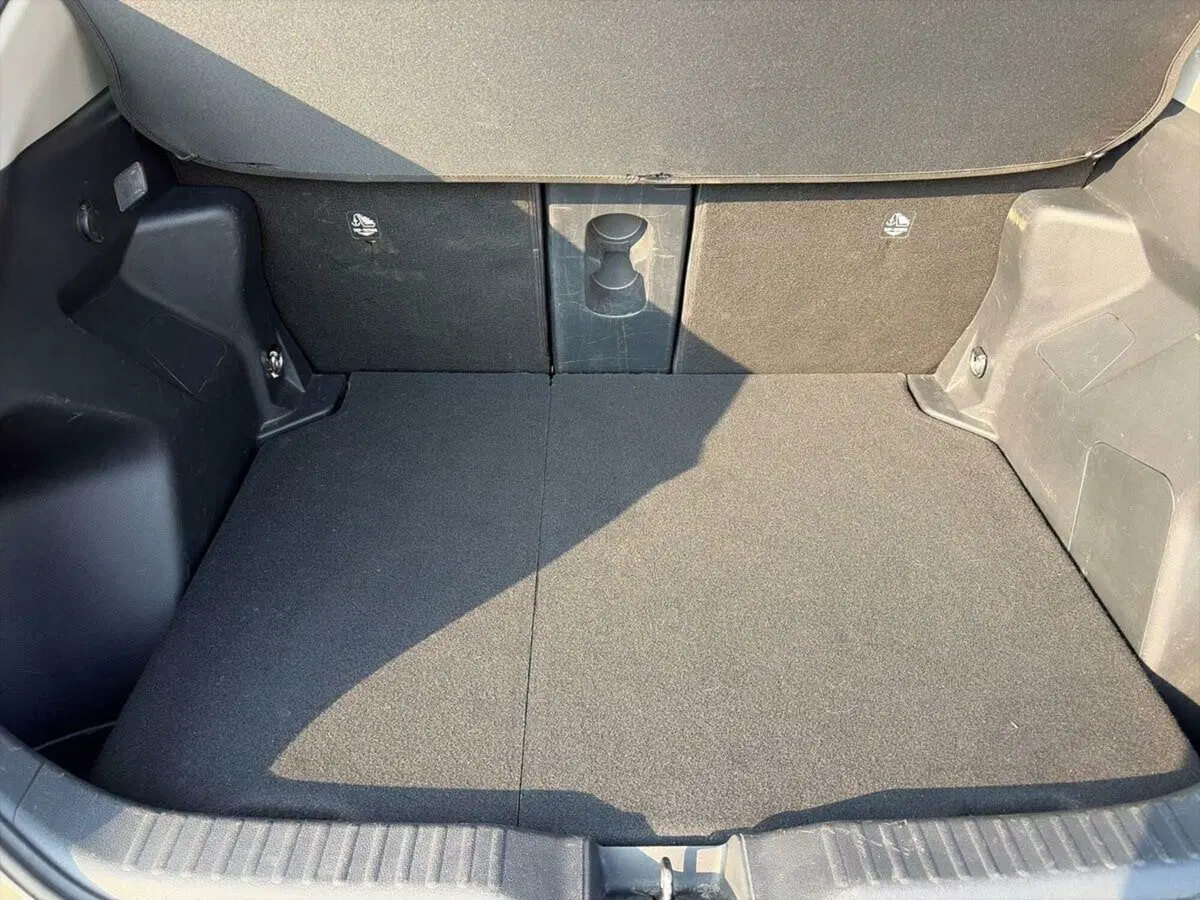 Toyota Yaris Cross usata a Lecco (6)