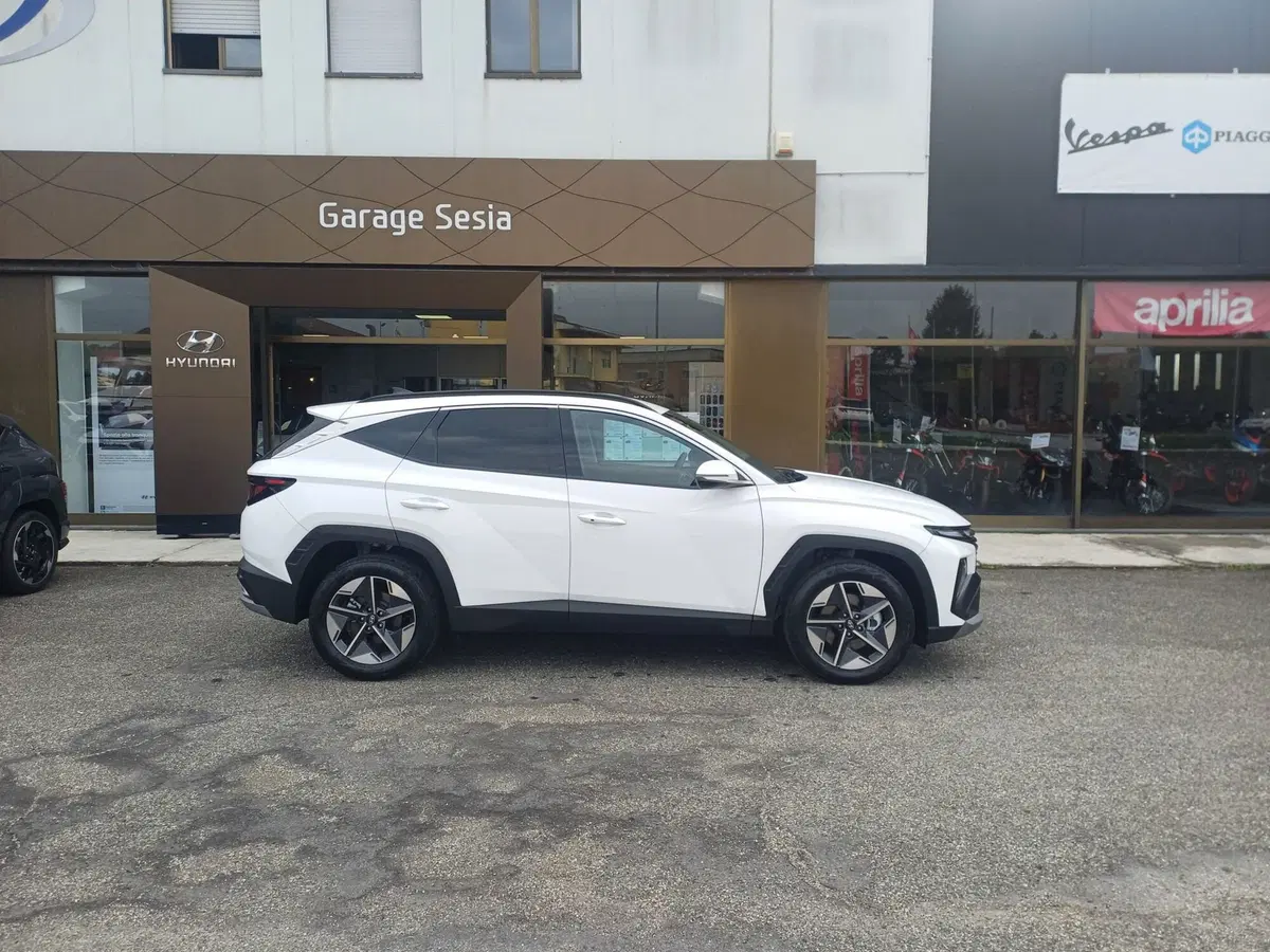 Hyundai Tucson nuova a Vercelli (2)