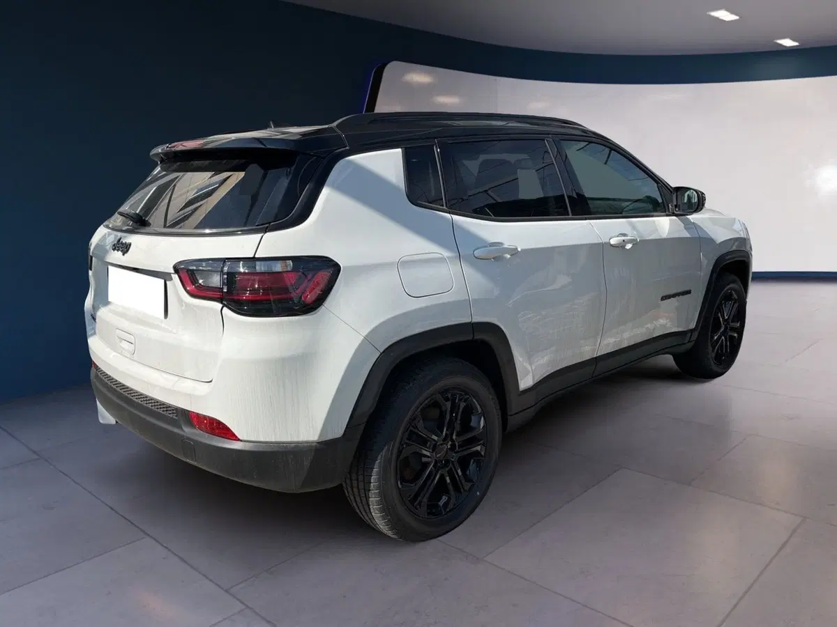 Jeep Compass nuova a Torino (4)
