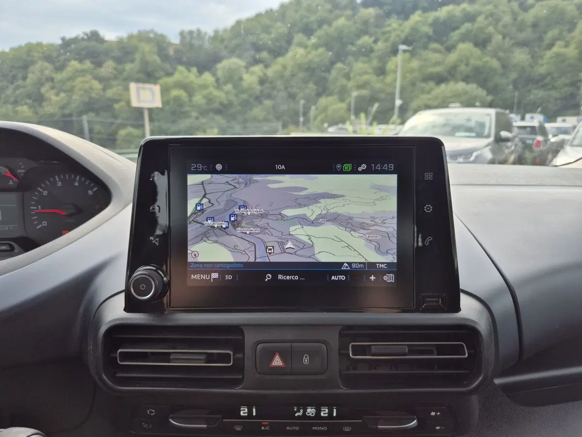 Peugeot Rifter usata  (11)