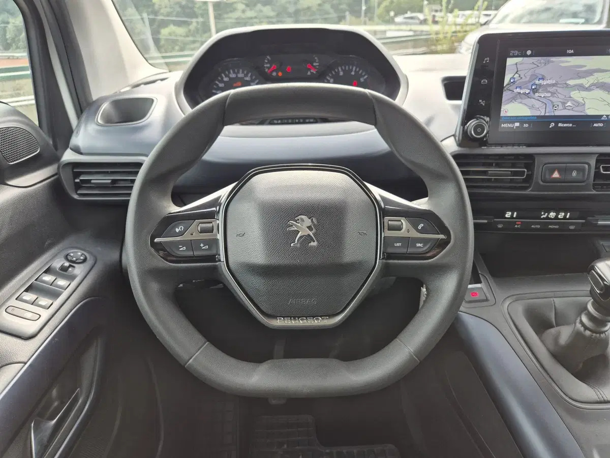 Peugeot Rifter usata  (17)