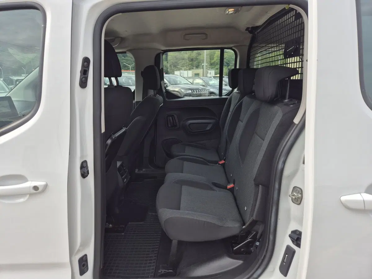 Peugeot Rifter usata  (7)