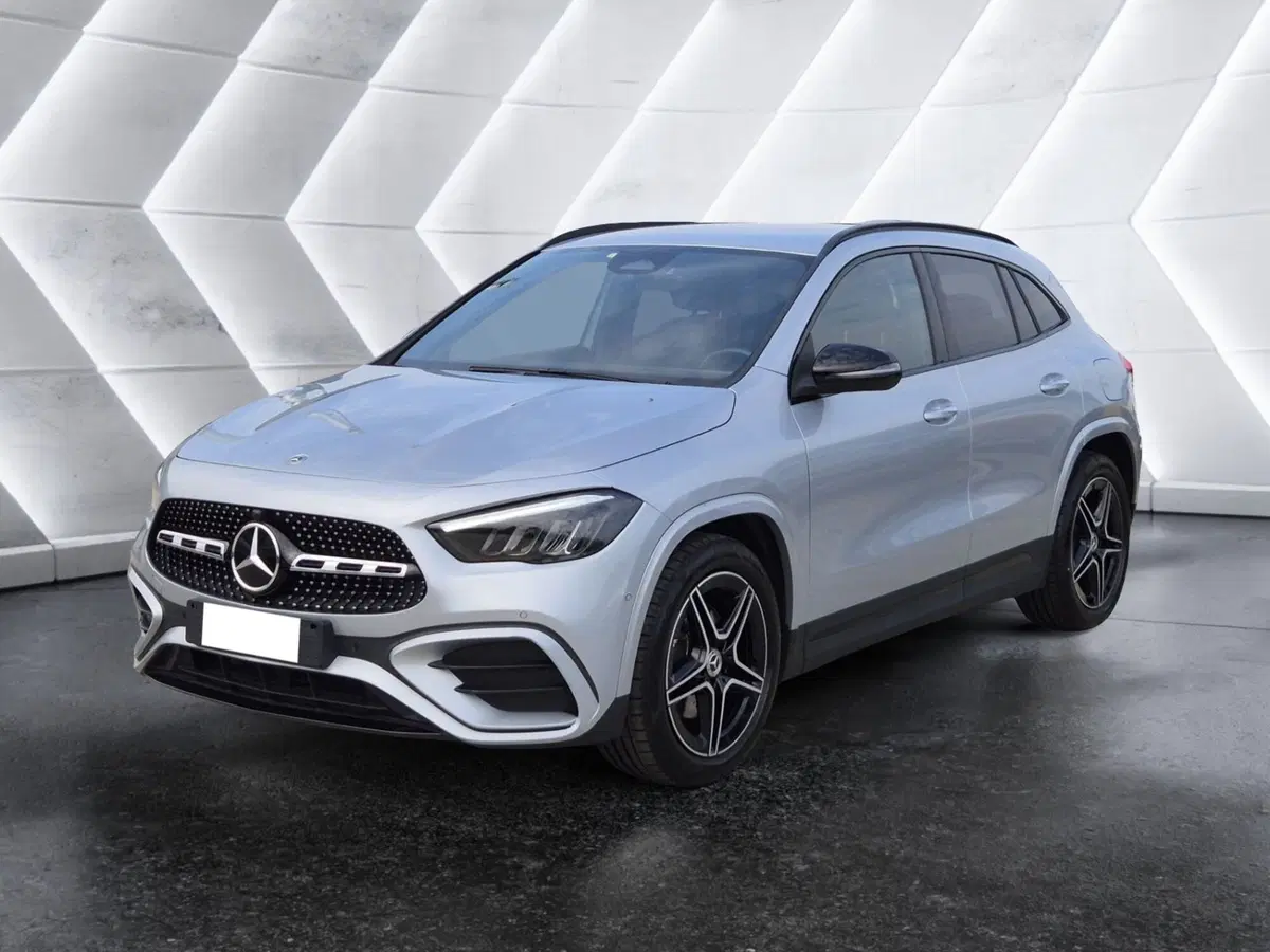 Mercedes-Benz GLA SUV usata 