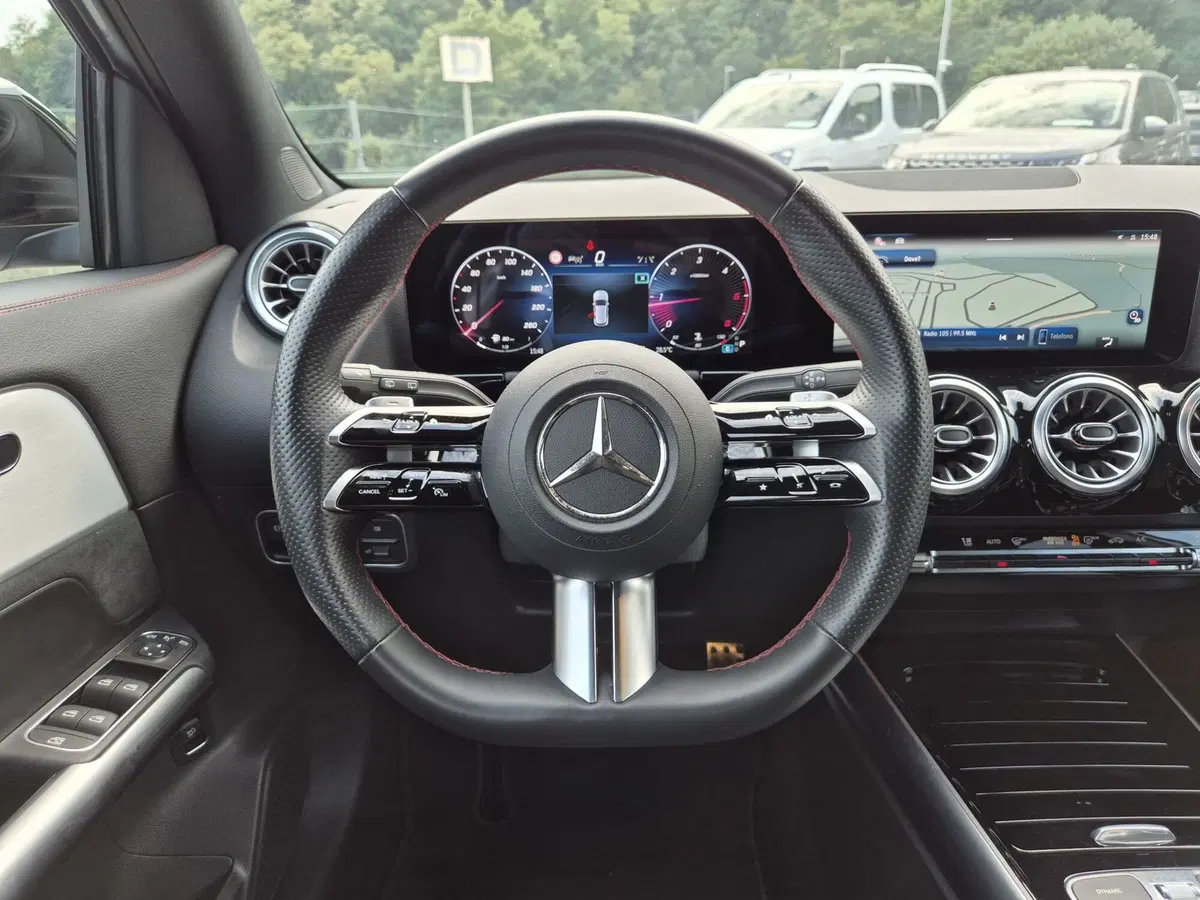 Mercedes-Benz GLA SUV usata  (18)