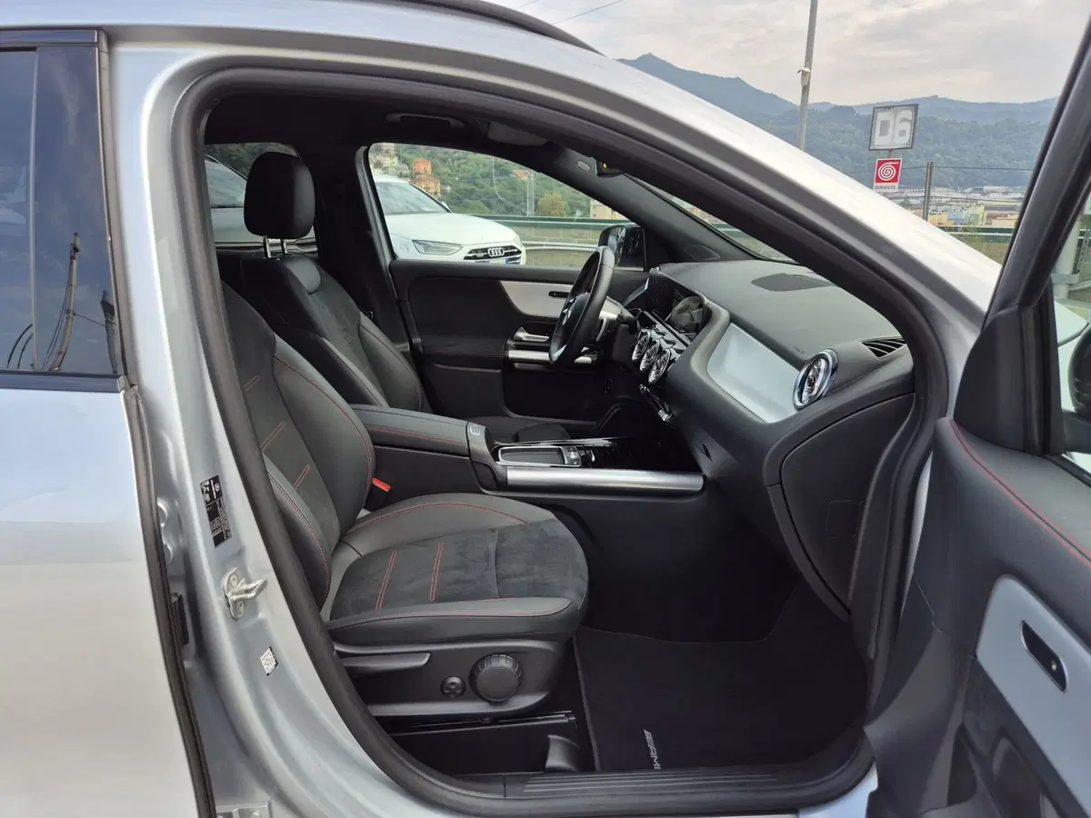 Mercedes-Benz GLA SUV usata  (9)
